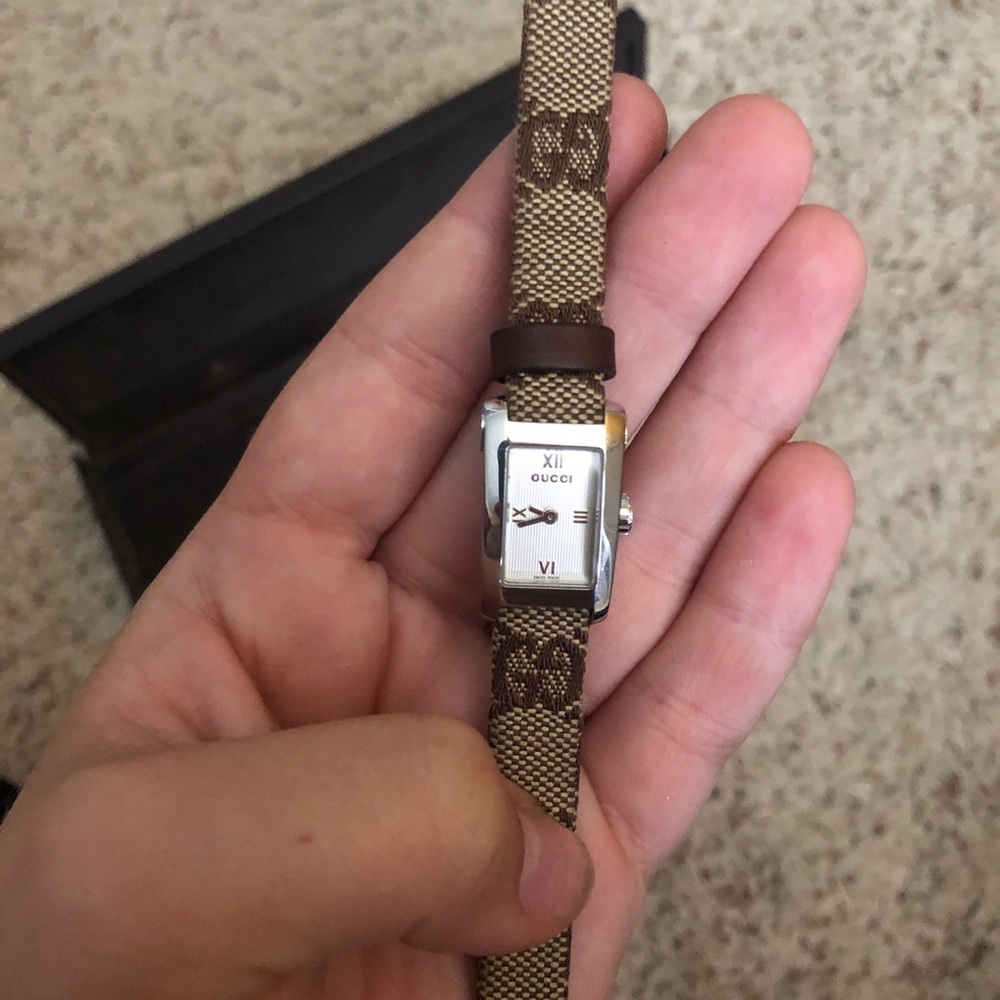 Authentic vintage Gucci watch